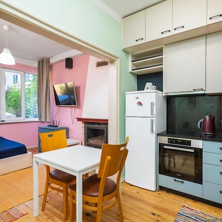 Sofia'S 1Bd Colourful Getaway Near Ndk Διαμέρισμα Εξωτερικό φωτογραφία